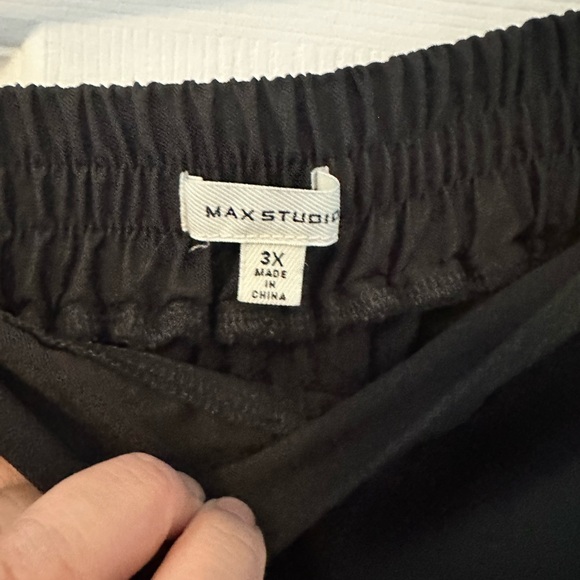 Max Studio Black Wide Leg Pants - Picture 2 of 3